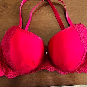 🦋🦋Red Bra/ 85-D/ Push-up Bra